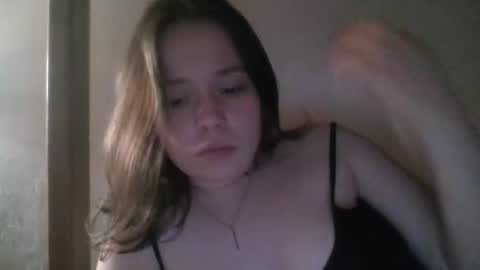 RiaLowelyt online show from May 25, 11:37 pm