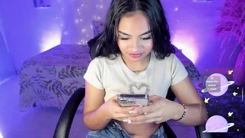 RianaK online show from December 18, 6:18 am