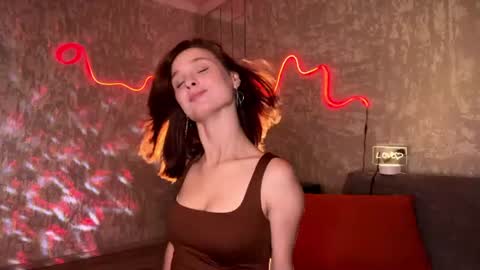 riana_razz online show from June 26, 8:26 am