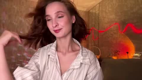 riana_razz online show from July 2, 1:17 pm