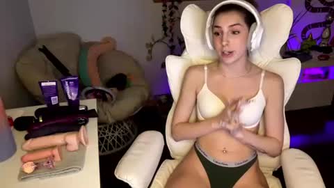 Amber online show from October 20, 1:19 am