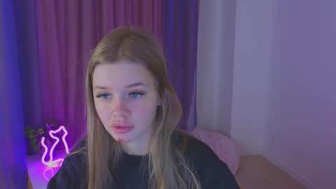 Rina online show from September 25, 8:50 pm