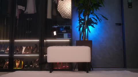    if you wanna buy smth stockingsph etc  custom videos or pics  online show from April 2, 8:01 am