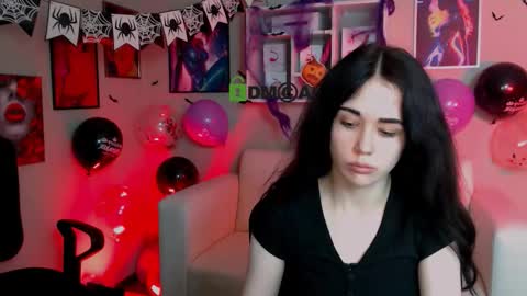 Snapshot of riley_sanders chatting on October 26, 10:22 am Meow online show from October 26, 10:22 am