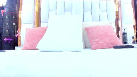 Riley online show from April 8, 11:56 am