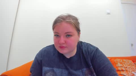 rina16 online show from November 23, 7:15 pm