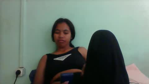 Snapshot of rinah856024 chatting on October 22, 4:28 am rinah856024 online show from October 22, 4:28 am