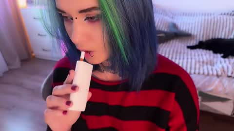   DianaBrite            fansl y online show from October 3, 2:00 pm