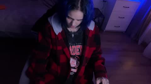   DianaBrite            fansl y online show from December 12, 2:33 pm