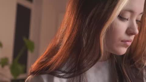 Akemi online show from March 13, 5:14 pm