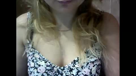 RiveraMaureen online show from November 13, 10:36 am