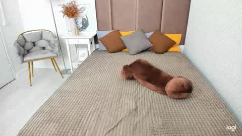 Snapshot of robertamorelly chatting on October 16, 7:44 am Betty online show from October 16, 7:44 am