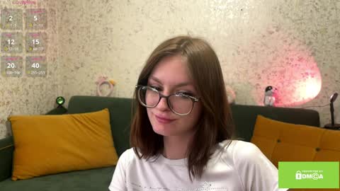 robynsentinella online show from April 2, 3:04 am