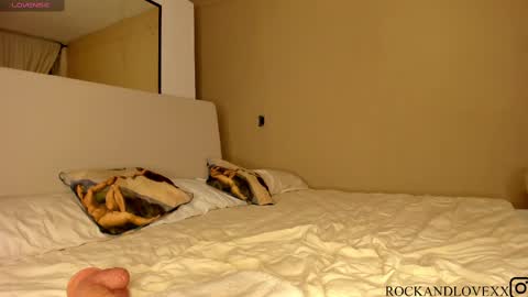 Snapshot of rockandlovexx chatting on September 30, 2:50 am Samantha Estephania  online show from September 30, 2:50 am