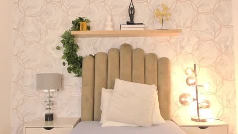   online show from January 15, 11:43 am