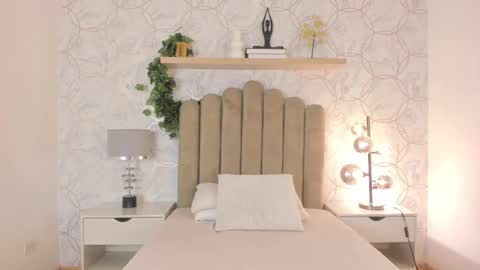   online show from February 19, 11:49 am