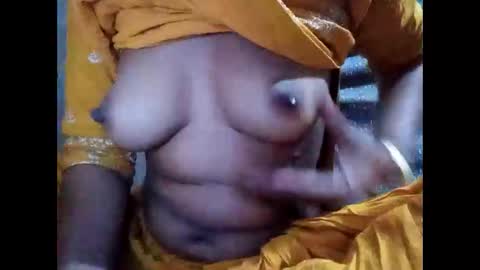 roop_sexy642 online show from April 4, 1:32 pm