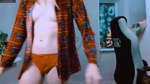 rosa843850 online show from December 19, 8:34 pm