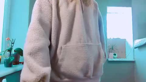 rosa843850 online show from September 25, 1:21 pm