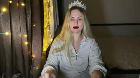 Rosali online show from October 25, 4:03 pm