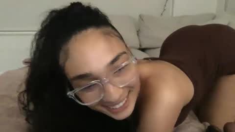 Rosalina online show from February 16, 5:15 am