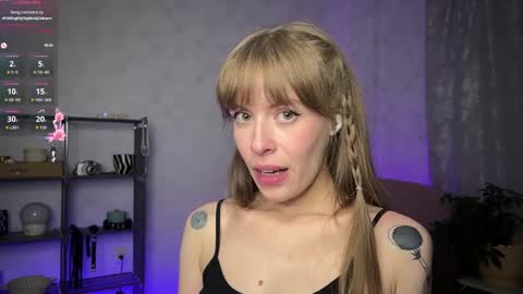 RoosaMoore online show from April 24, 3:04 pm