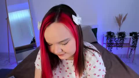 Rose LuvV follow me baby online show from January 17, 7:16 am