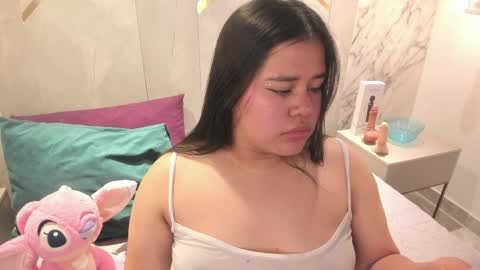 Rose 3 online show from March 27, 8:09 pm