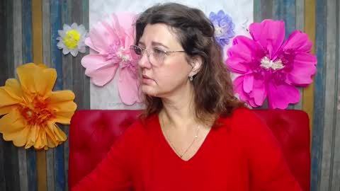 RoseHille online show from November 22, 6:16 am