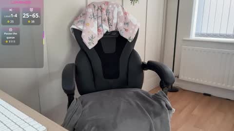 rose97 online show from February 17, 9:52 am