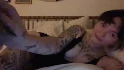 rosepetalflora online show from September 16, 3:47 am