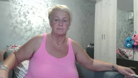 Lovepinklilly online show from September 21, 6:17 pm