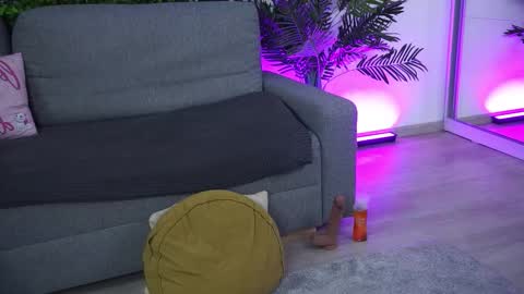 Snapshot of roshen_amira chatting on October 12, 12:13 am Amii online show from October 12, 12:13 am