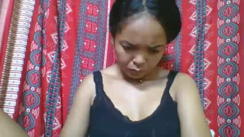 rosia685234 online show from May 27, 3:14 am