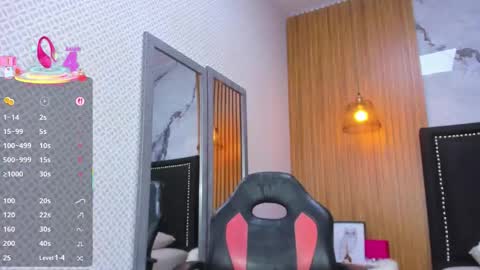 ROSSI online show from November 19, 7:58 pm