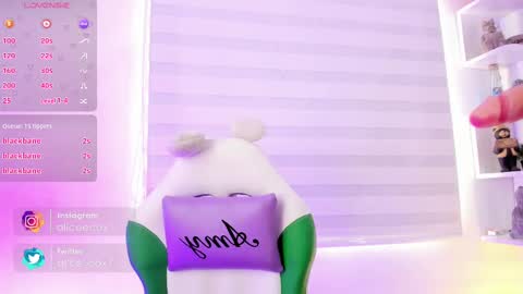   online show from February 23, 7:23 pm