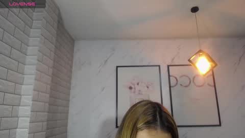 rosse jeane v online show from December 28, 1:06 pm