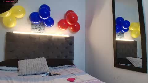 rossy_marks online show from June 18, 4:25 am