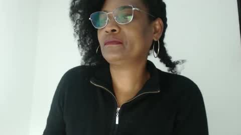 luxa online show from October 29, 9:17 pm