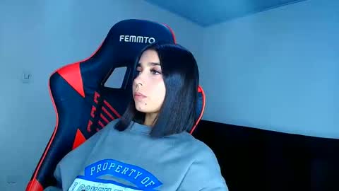 rousse_violet online show from April 17, 12:46 am