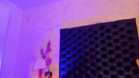 Snapshot of roussecampbel chatting on October 4, 4:51 am Rousse  online show from October 4, 4:51 am