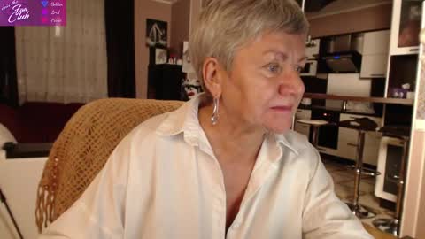 Roxana online show from January 14, 5:45 pm