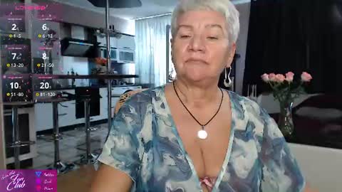 Roxana online show from August 5, 1:50 pm