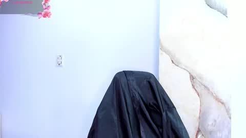 roxanaborns online show from October 5, 2:00 pm