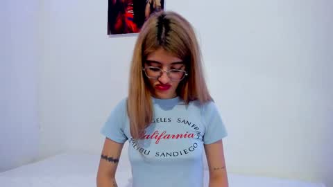 roxy online show from February 10, 3:21 pm