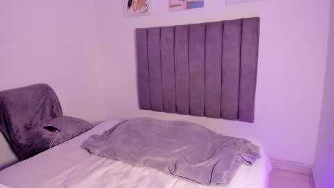 Roxane online show from February 23, 8:14 am