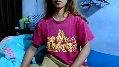 roxanne_98 online show from July 5, 5:02 am