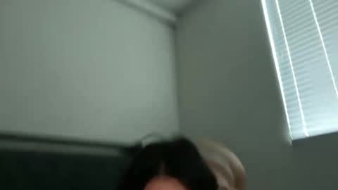 Roxie online show from November 20, 10:00 pm