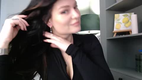 roxxiejet online show from October 9, 7:23 am