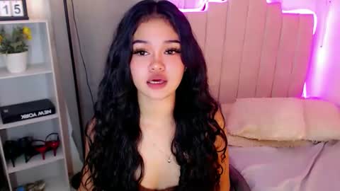 roxxy_blossom online show from November 15, 5:52 am